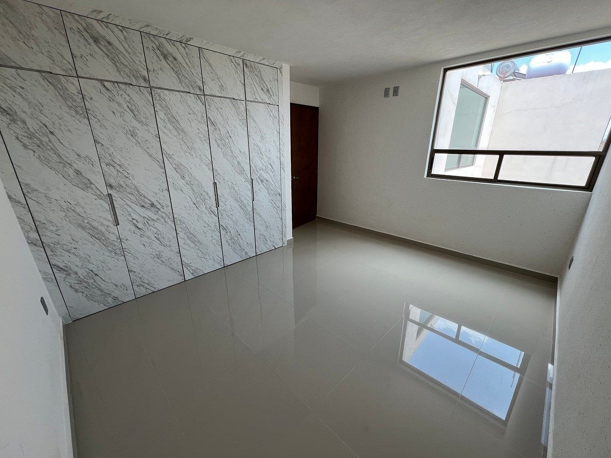 11 de 13: Segunda recámara secundaria