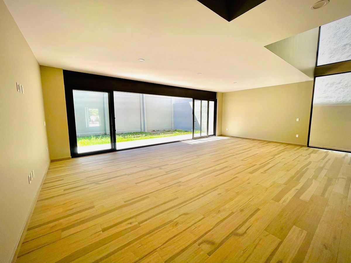 CASA EN VENTA EN JURIQUILLA QRO.- doble altura - foto 4