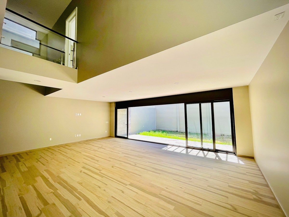 CASA EN VENTA EN JURIQUILLA QRO.- doble altura - foto 5