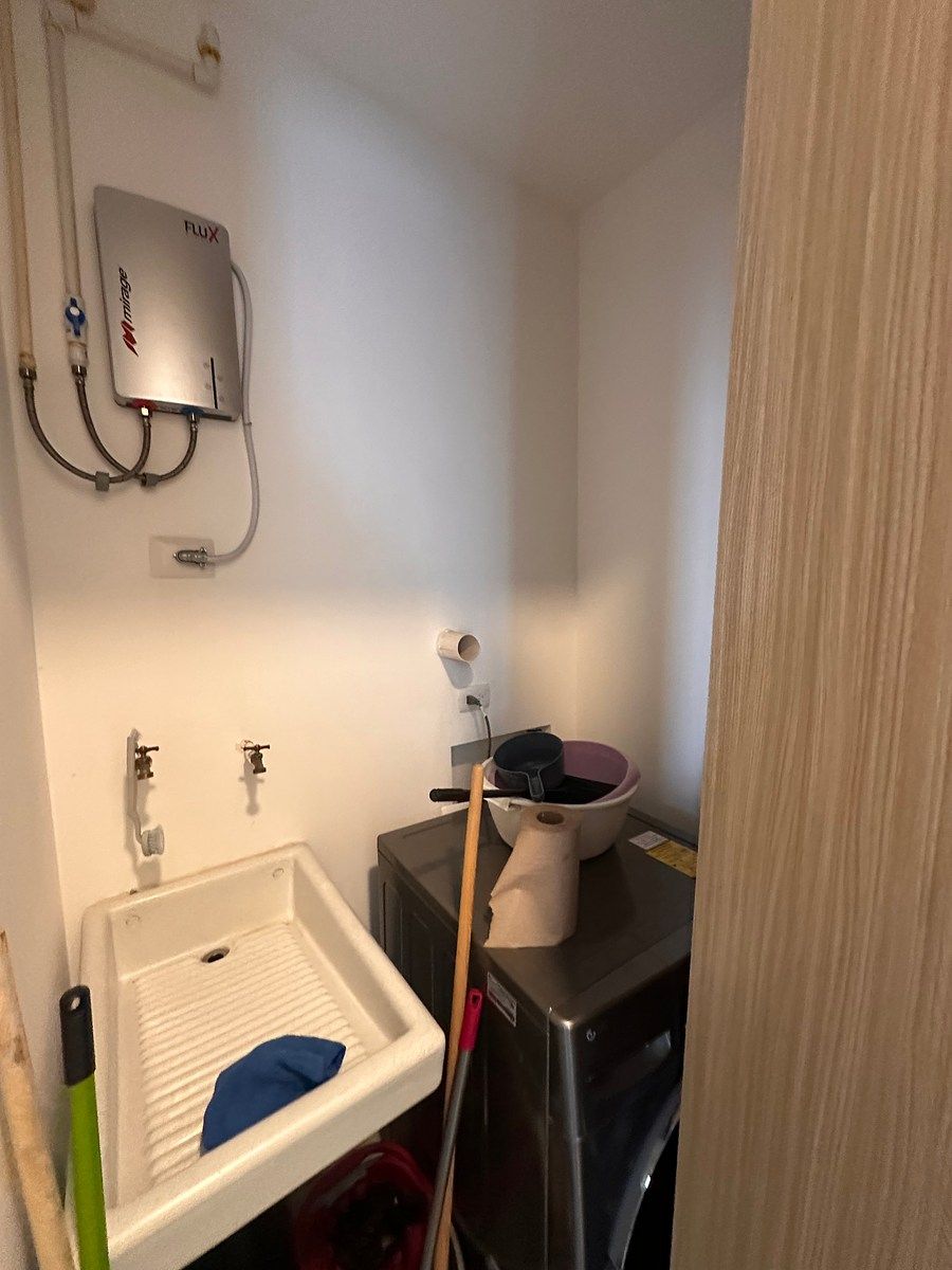 5 of 25: Área de lavandería