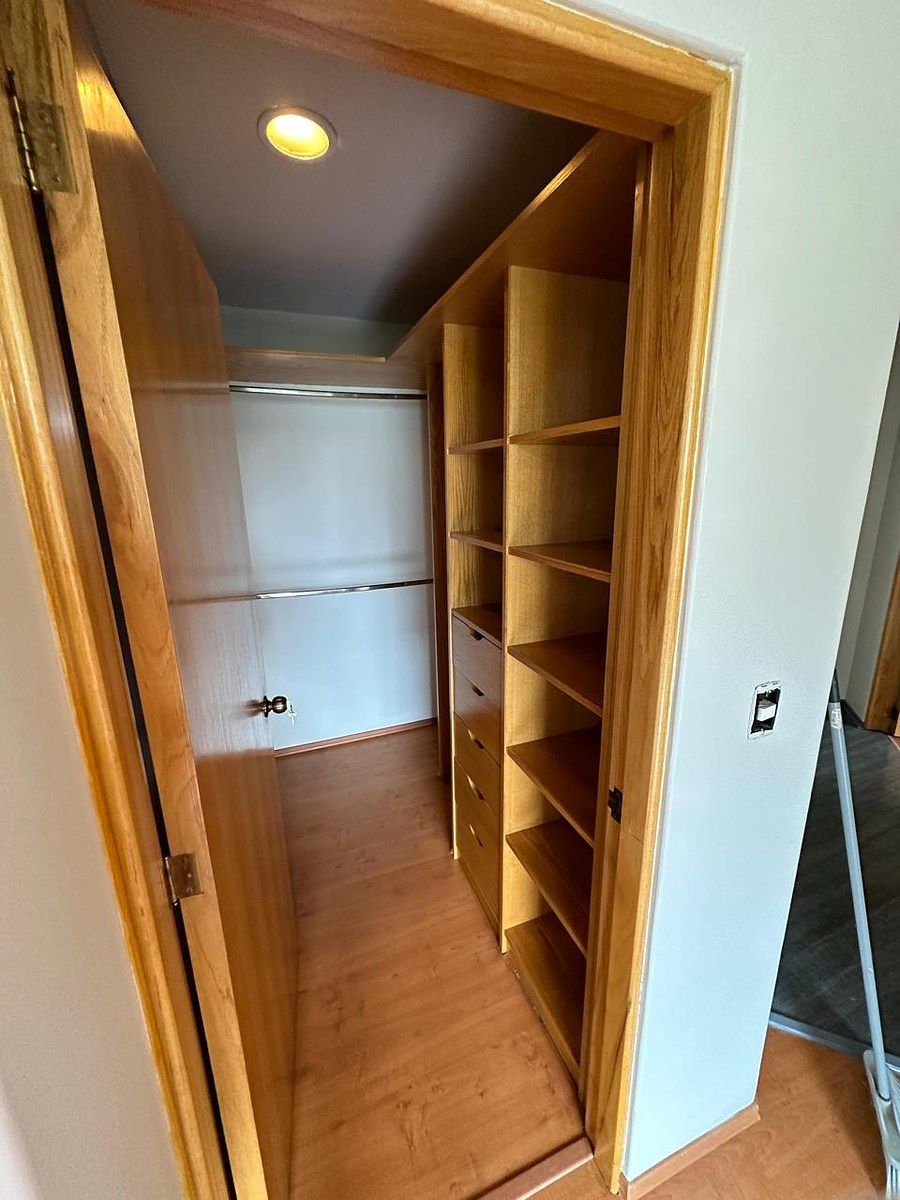 11 de 23: RECAMARA DOS CLOSET