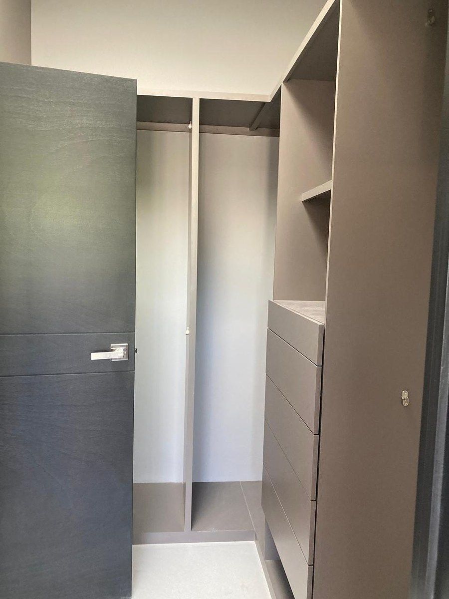 18 de 21: Vestidor recámara secundaria