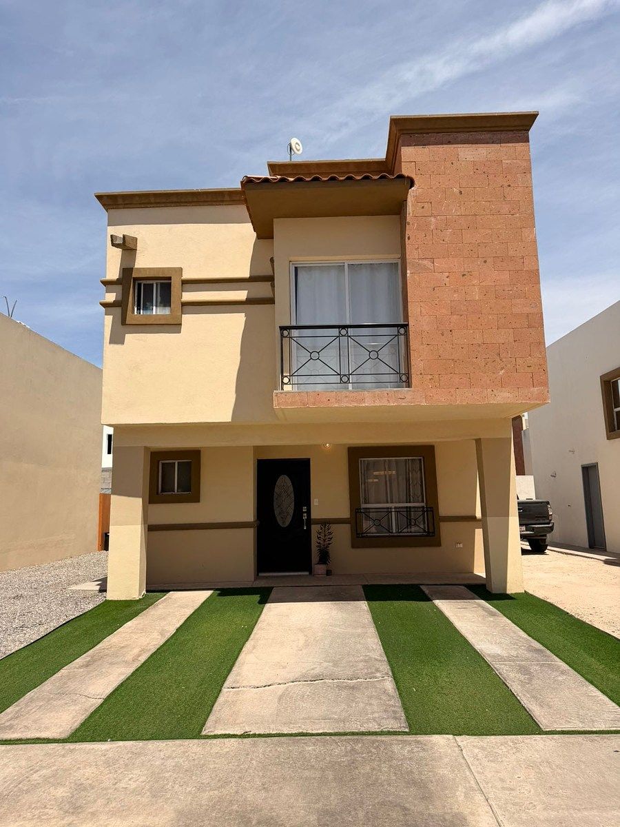 En venta hermosa casa en Privada Alcázar II Residencial (Mexicali, B.C.)