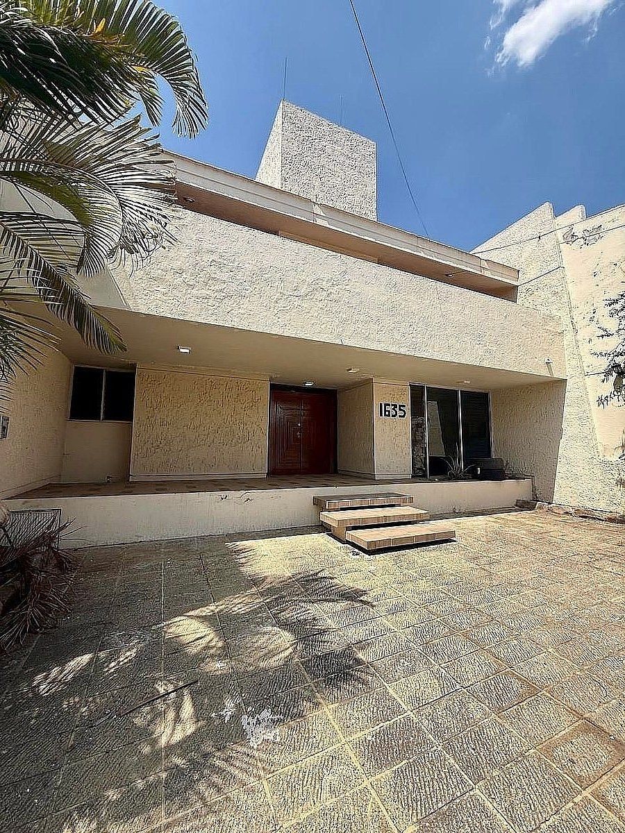 Casa à Venda – Colônia Monumental, foto 1 de 18