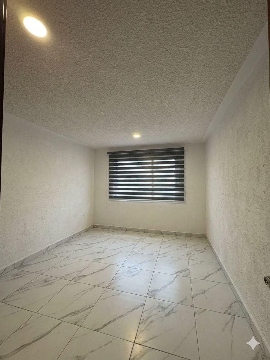 5 of 21: Recamara planta baja