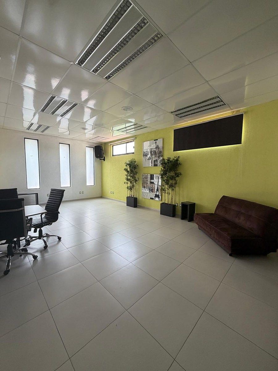 6 of 9: SALA DE JUNTAS