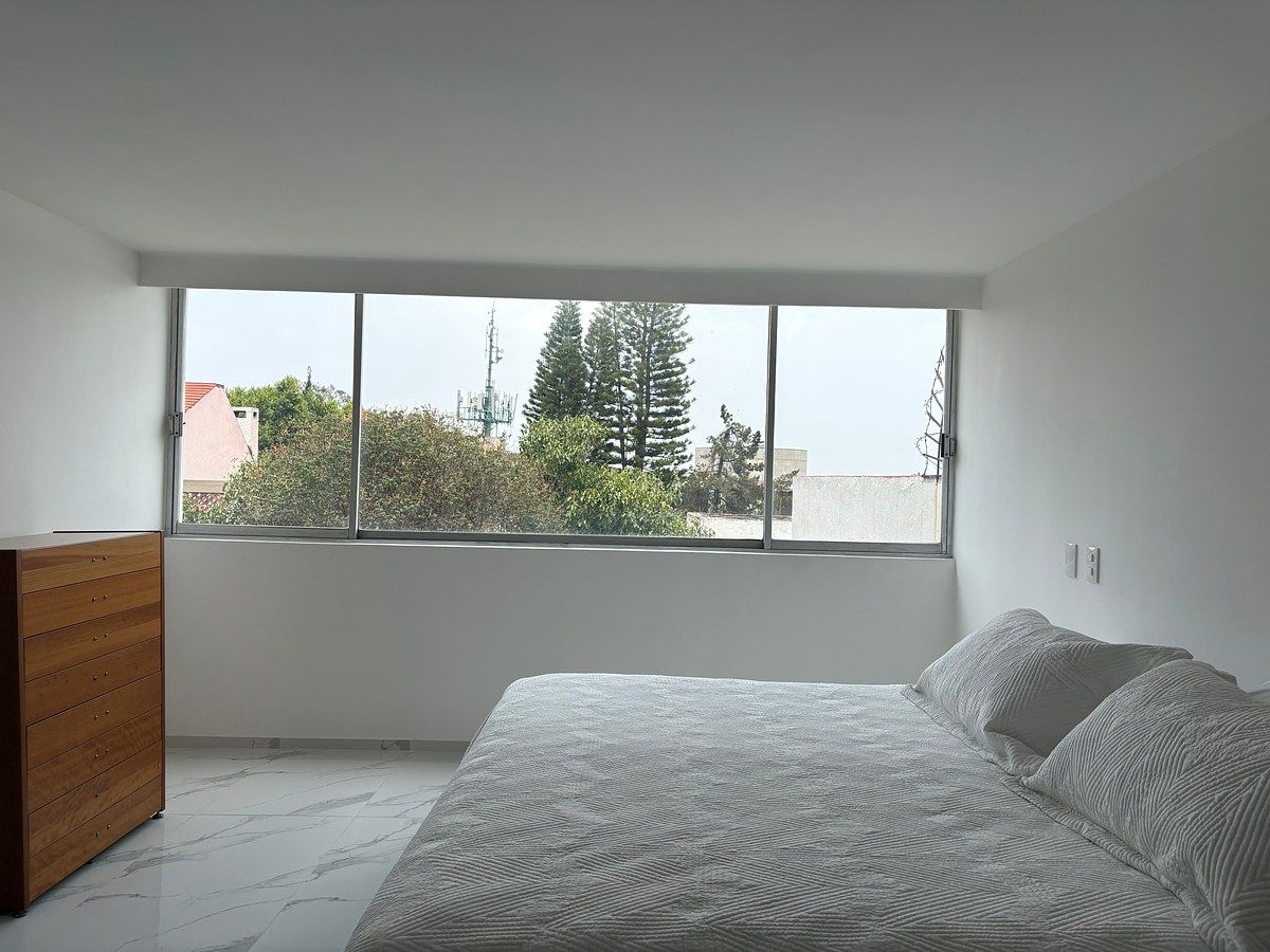 11 of 27: Recámara principal