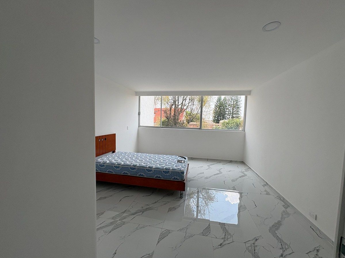 16 of 27: Recámara 3