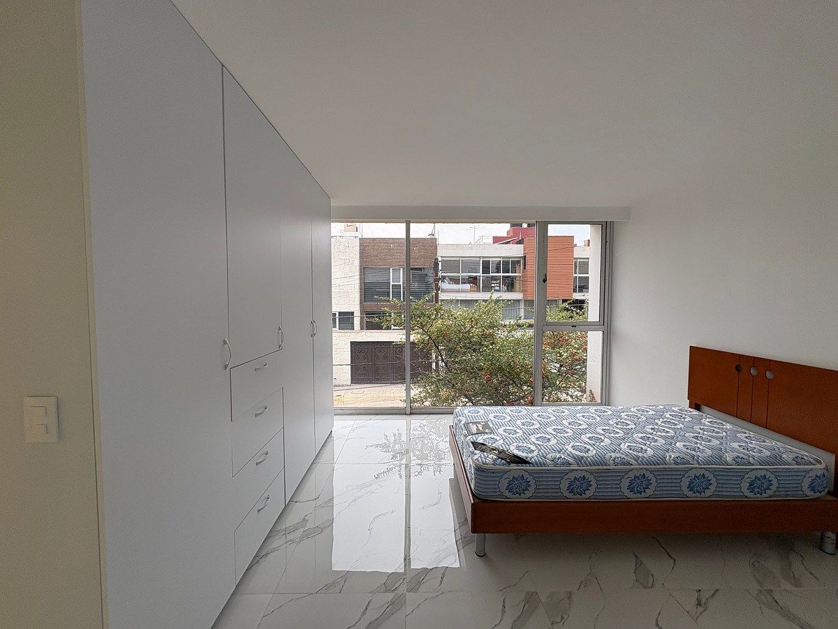 20 of 27: Recámara 2