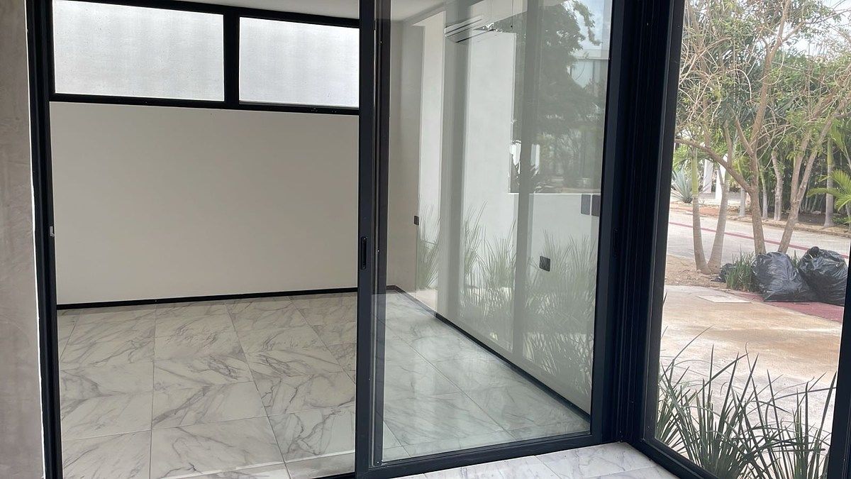 3 de 41: Cuarto de juegos o oficina