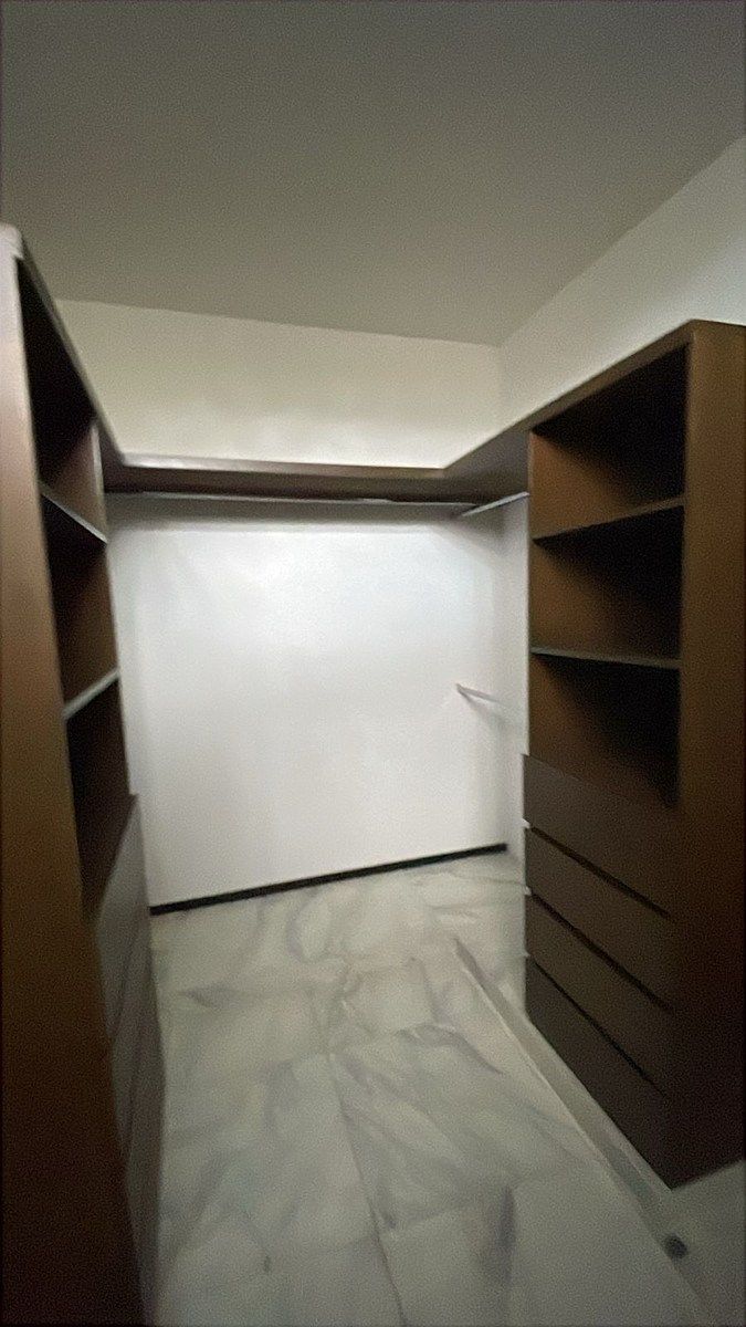 23 de 41: Vestidor recámara 1