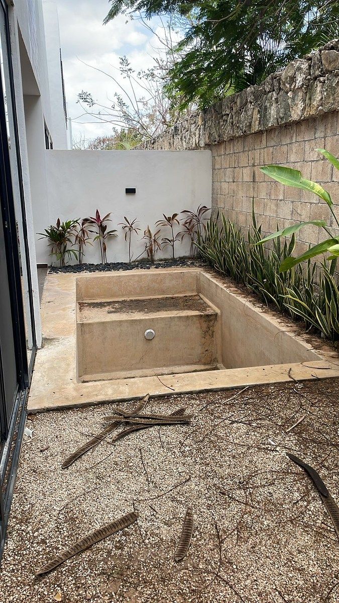 17 de 41: Vista alberca desde pasillo