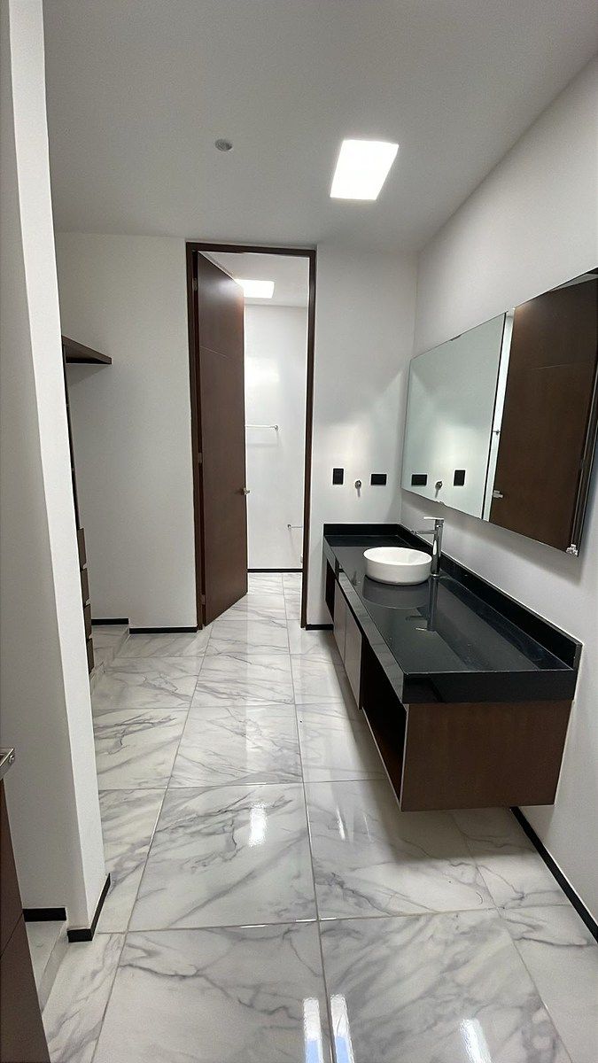 34 de 41: Baño recámara 3