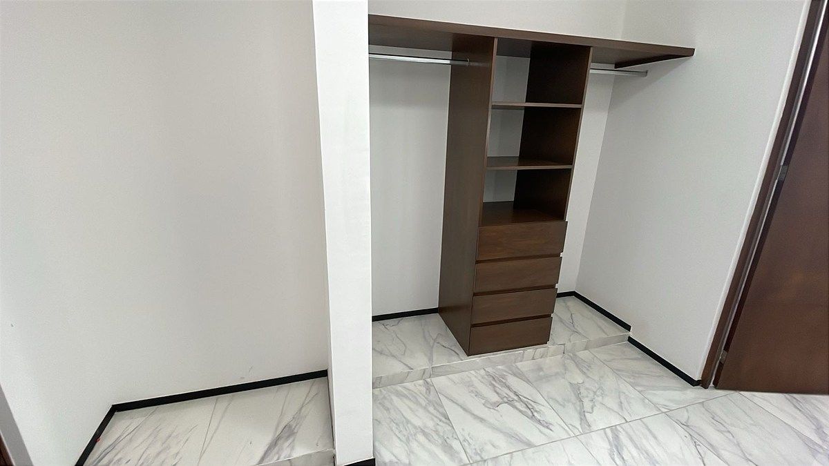 35 de 41: Closet recámara 3