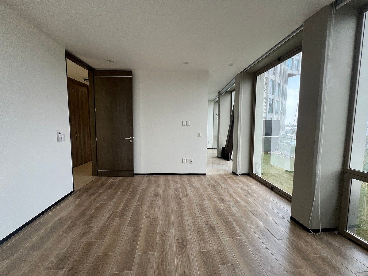 21 of 40: Recámara secundaria 1