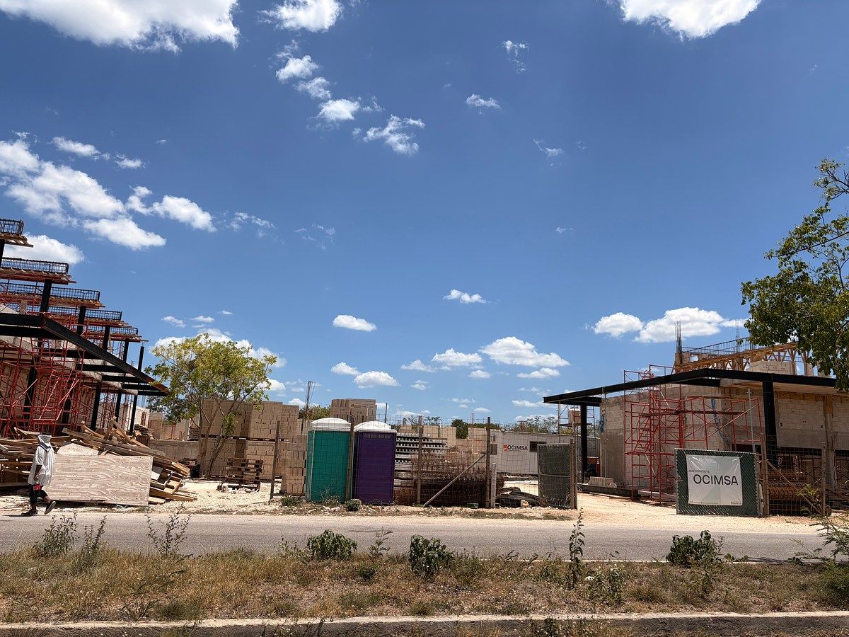 Venta de terreno sobre avenida en Temozón Norte - foto 4