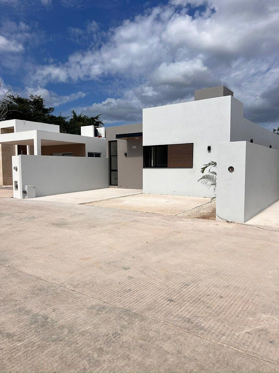 Hermosa Casa Nueva, en Privada Residencial, Conkal, Merida.
