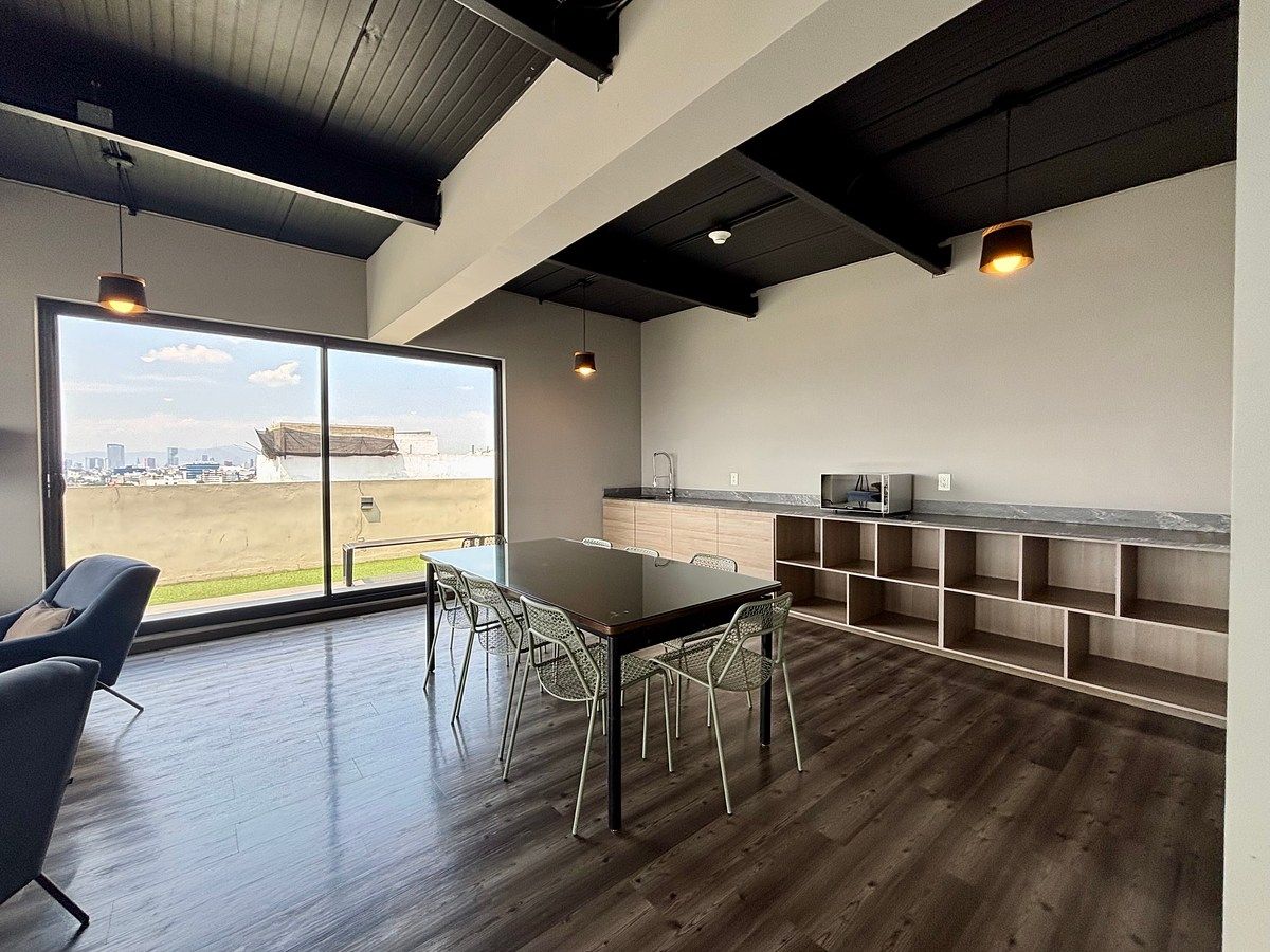 8 de 18: Salón de usos múltiples