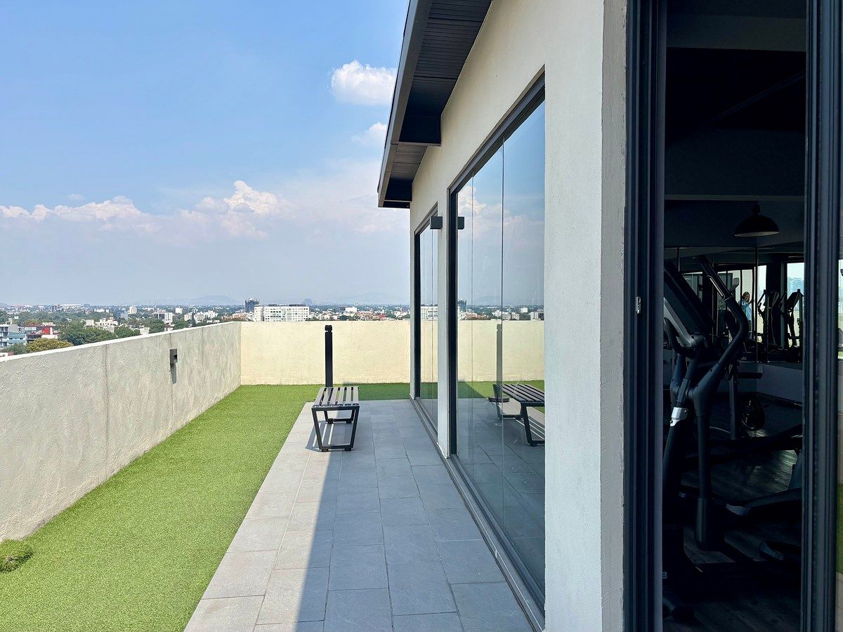 16 de 18: Terraza gym