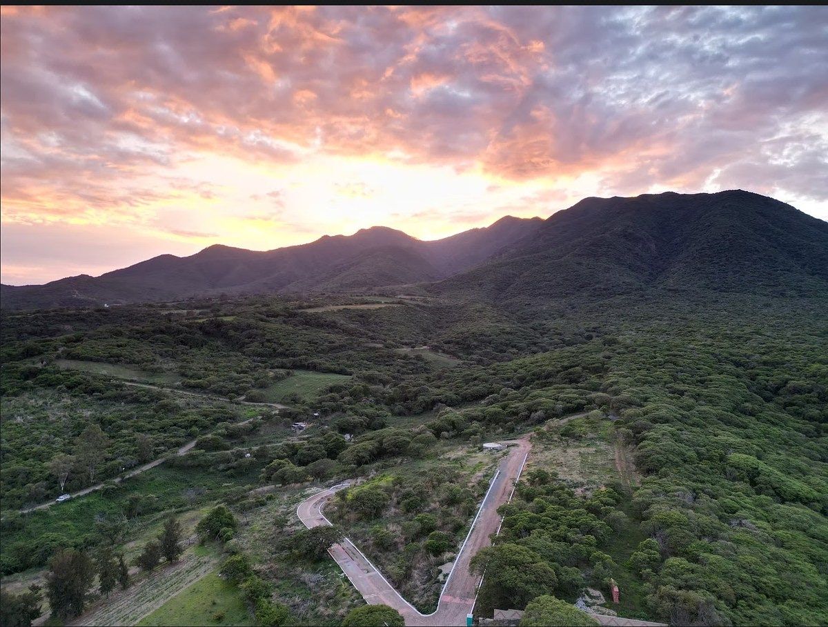 Land for sale in Chapala – 690 m² – Rancho Santa Mónica – Excellent balance - foto 1