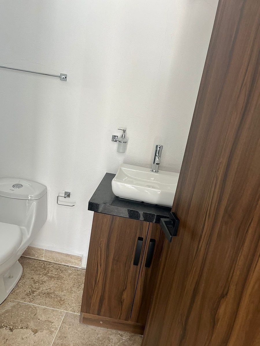 4 de 19: Baño recamara principal