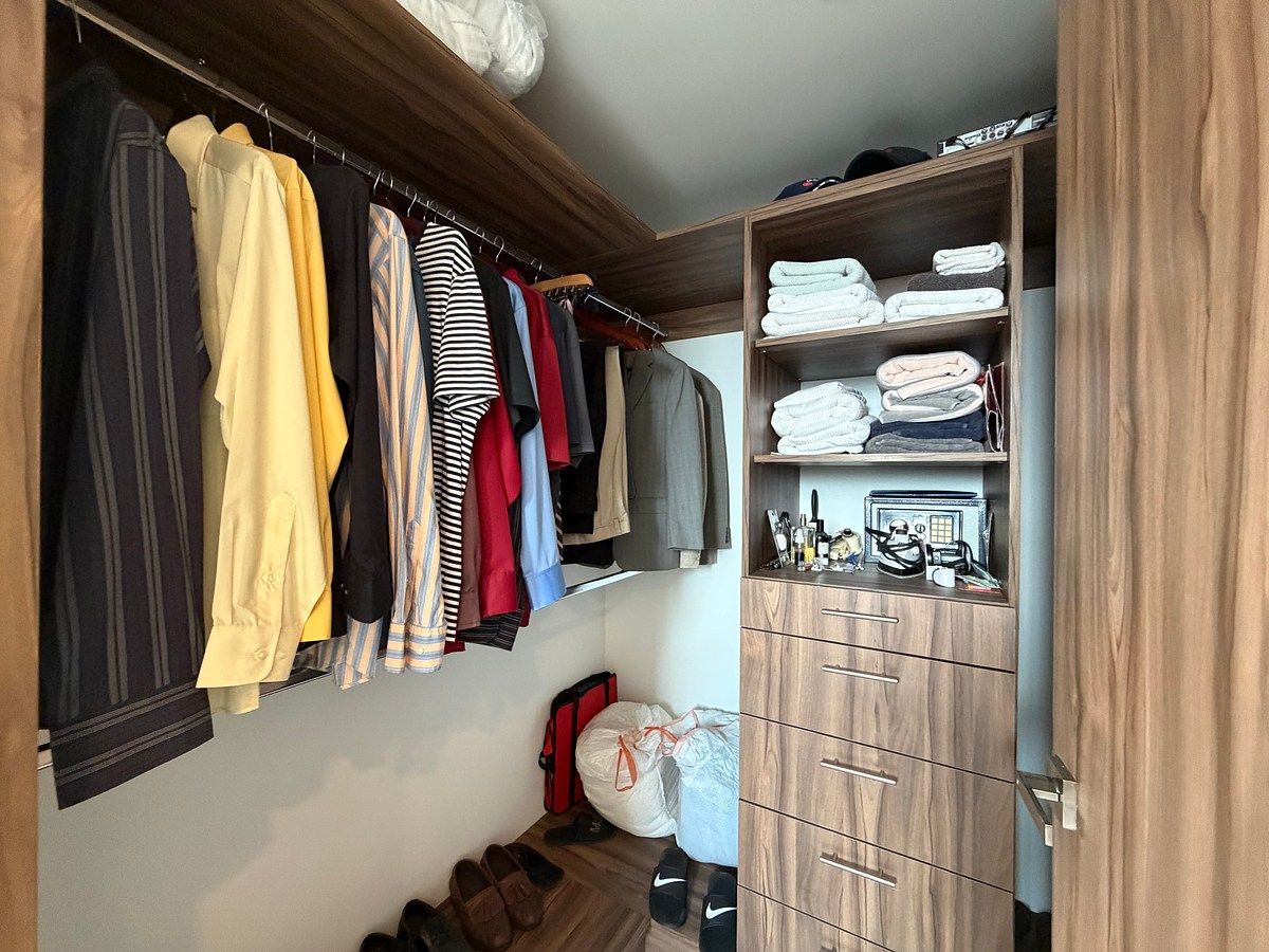 20 de 27: Walkingcloset