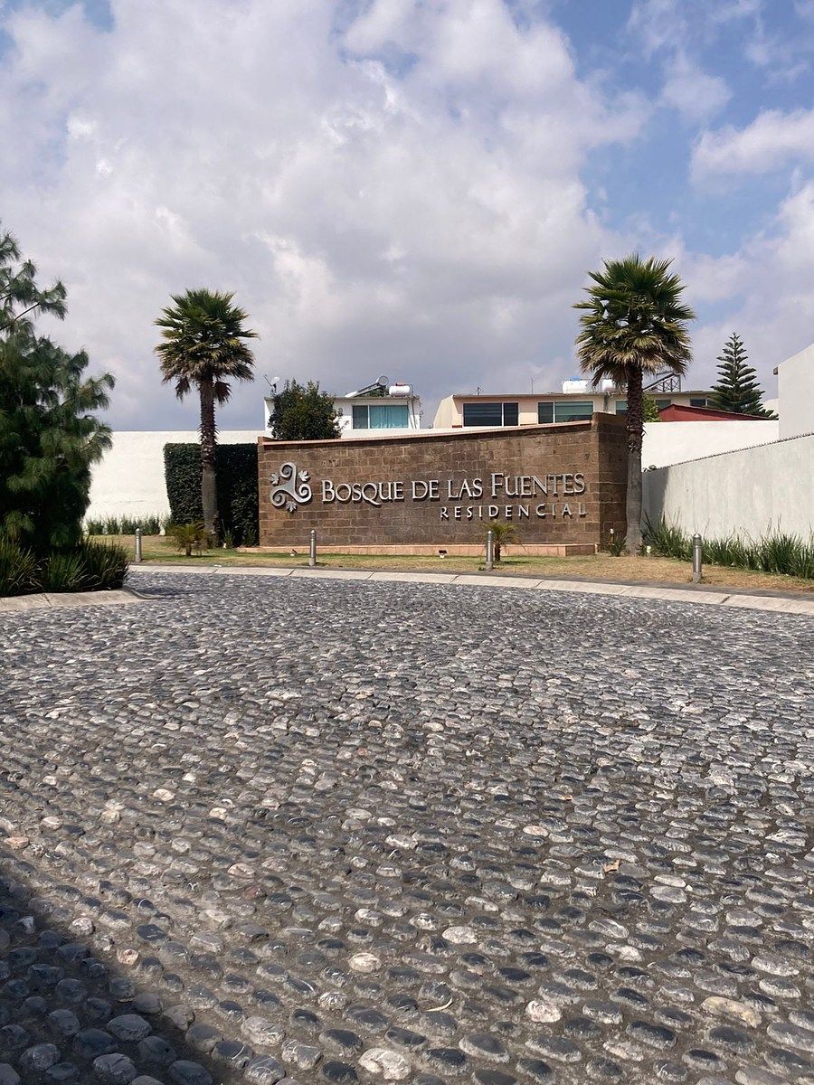 ENTRADA PRINCIPAL, foto 15 de 15