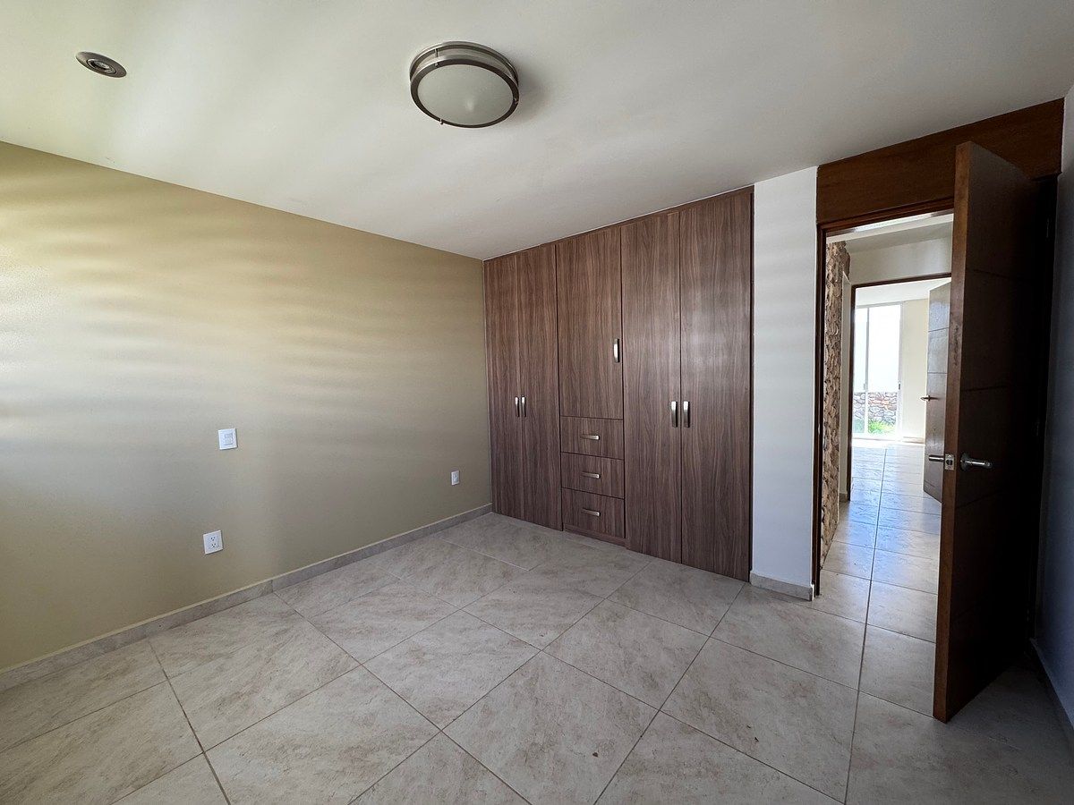 9 de 48: Recámara PB