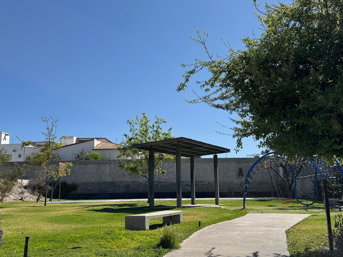 24 de 48: Área común condominio