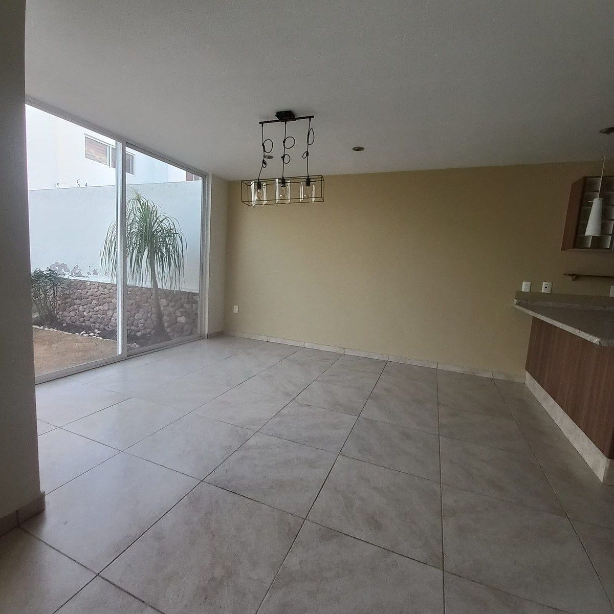 47 de 48: Área comedor