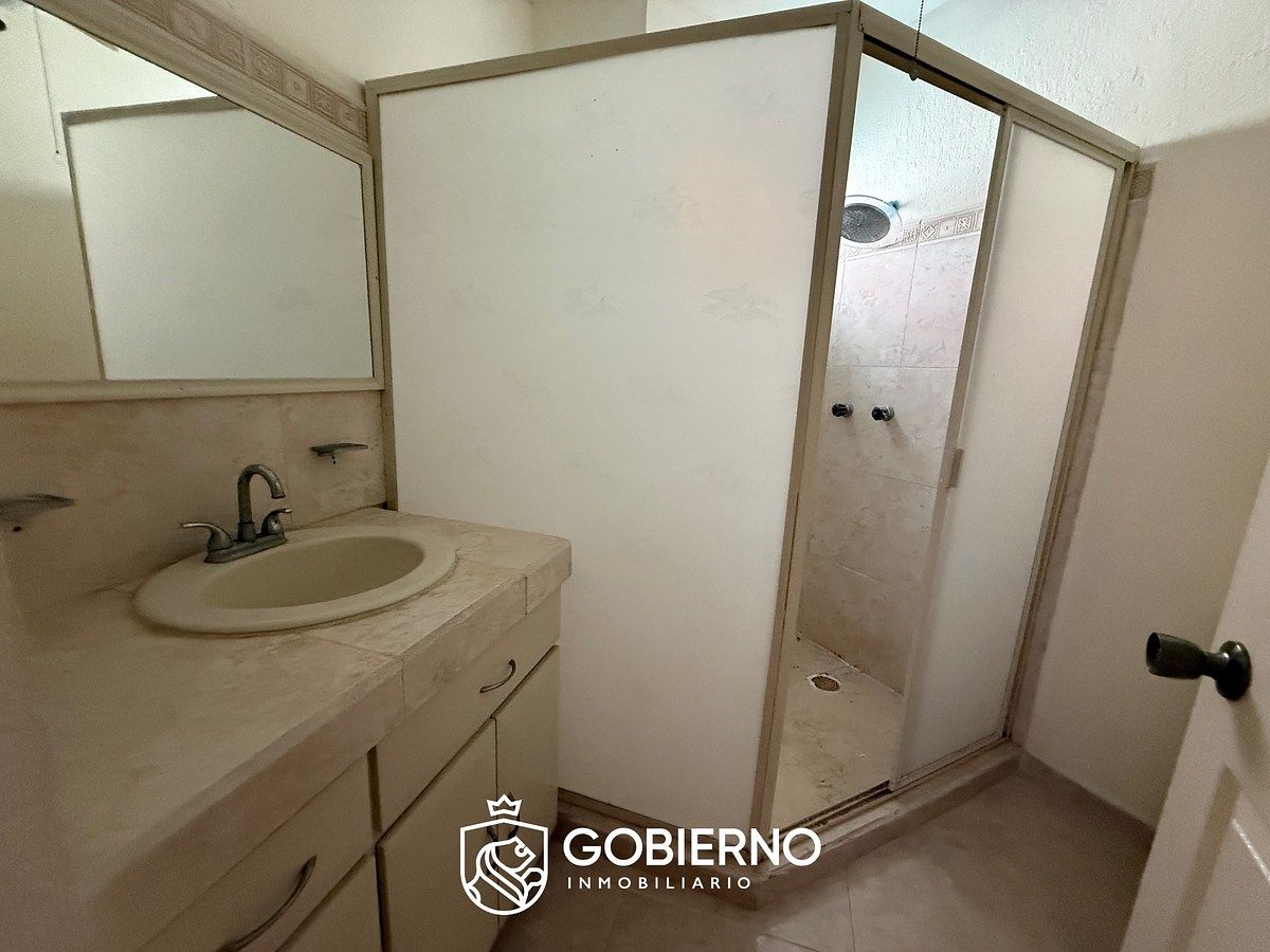 10 de 11: Baño principal