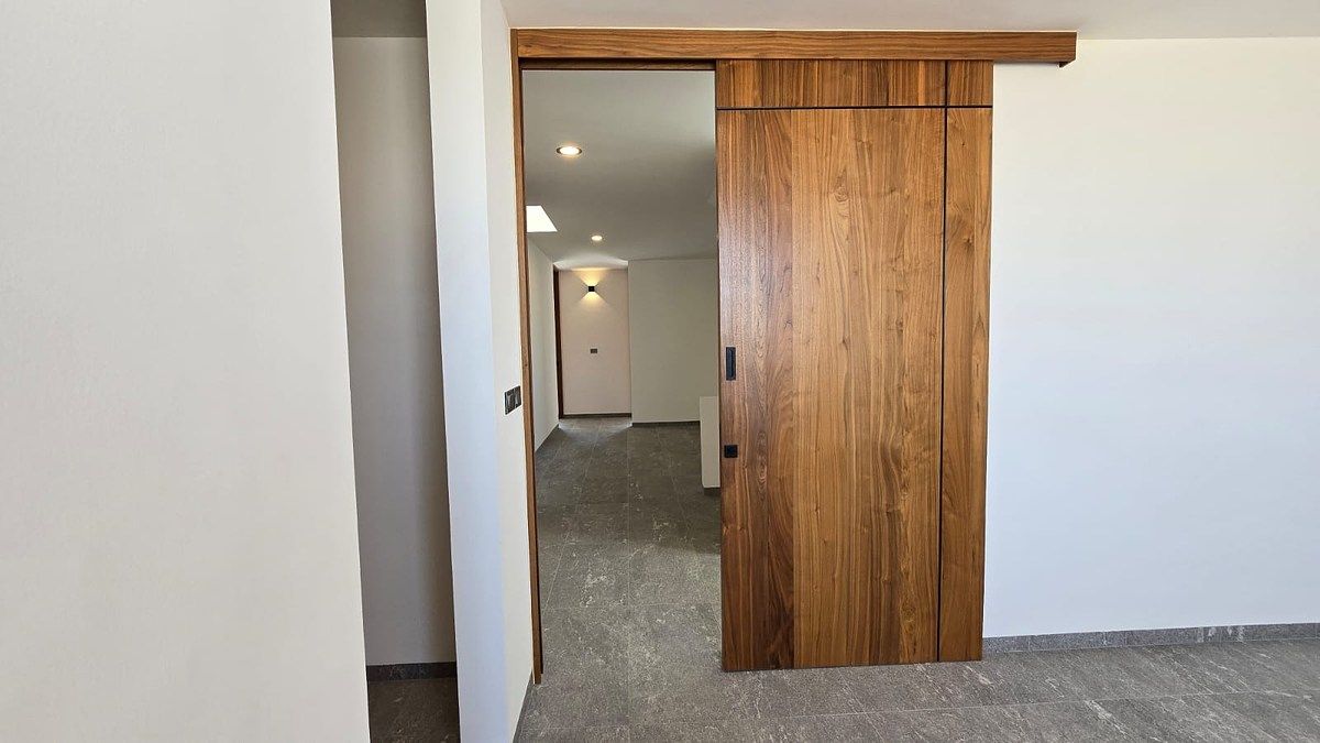 13 de 23: Habitación principal desde el interior