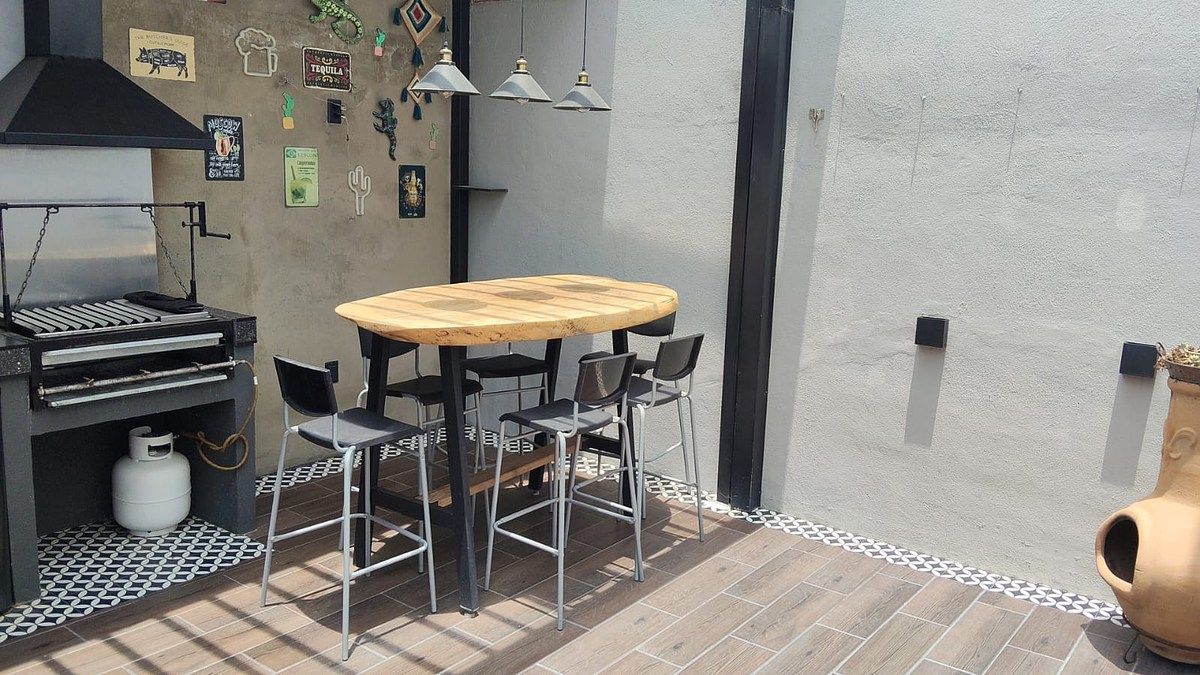 Casa aconchegante, mobiliada e equipada com uma espaçosa varanda., foto 1 de 17
