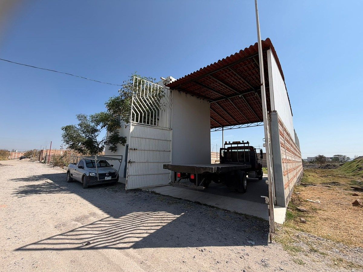 Bodega comercial en El Zapote Del Valle, Tlajomulco de Zúñiga, foto 3 de 12