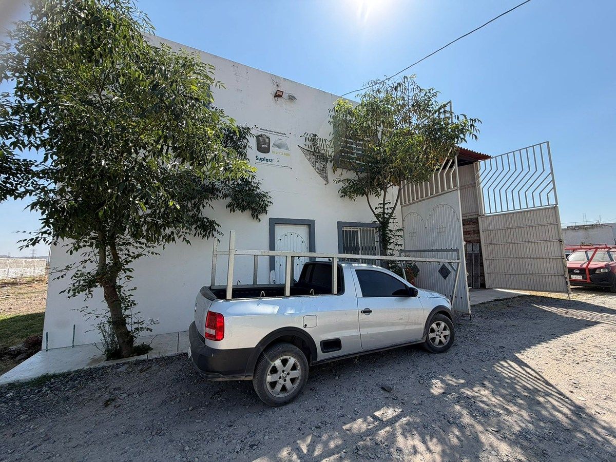 Bodega en Venta $4,900,000.00 en El Refugio del Valle Frente al Aeropuerto, Tlaj, foto 1 de 12
