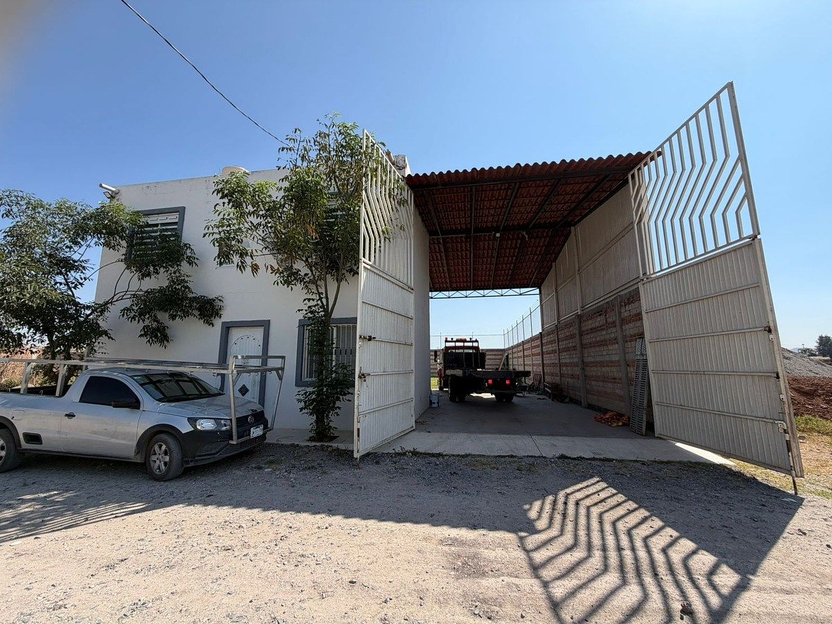 Bodega comercial en El Zapote Del Valle, Tlajomulco de Zúñiga, foto 2 de 12