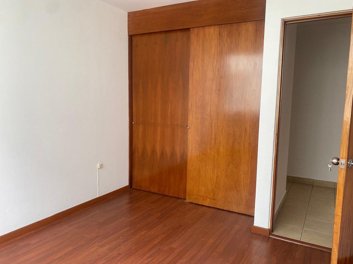 8 de 15: Closets de madera natural