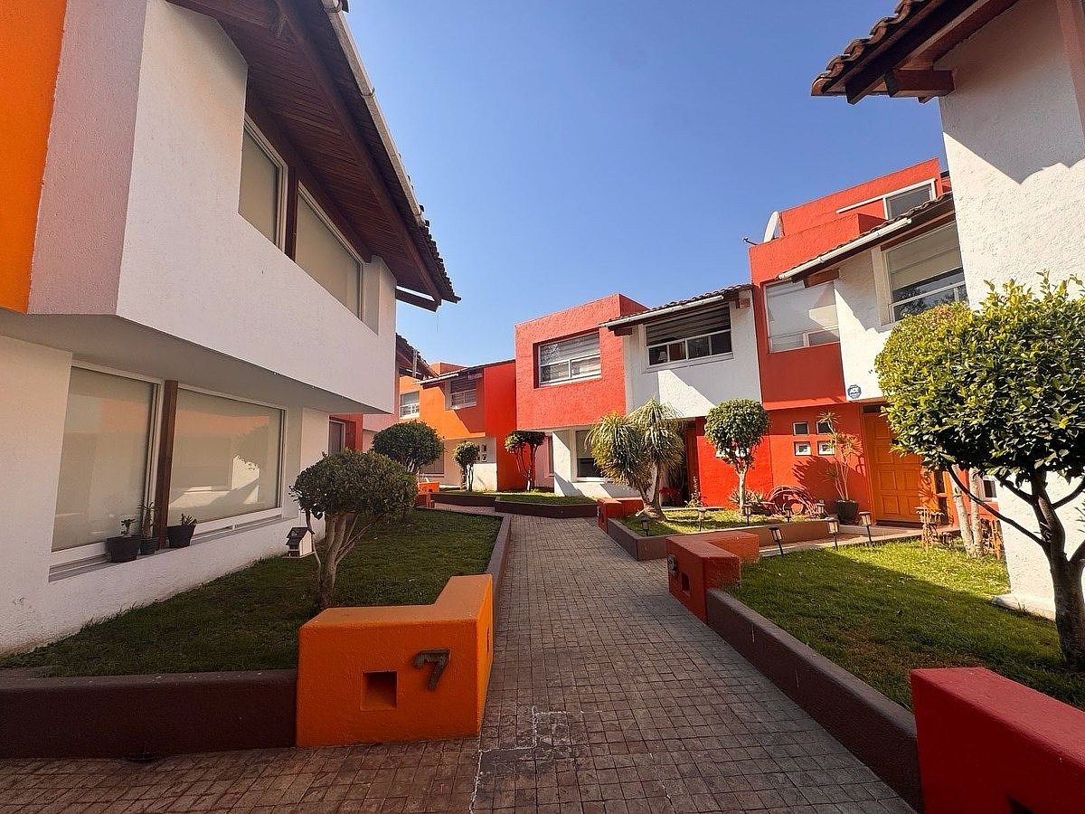 Venta Casa en Valle Dorado Blvd. de los Continentes - foto 1