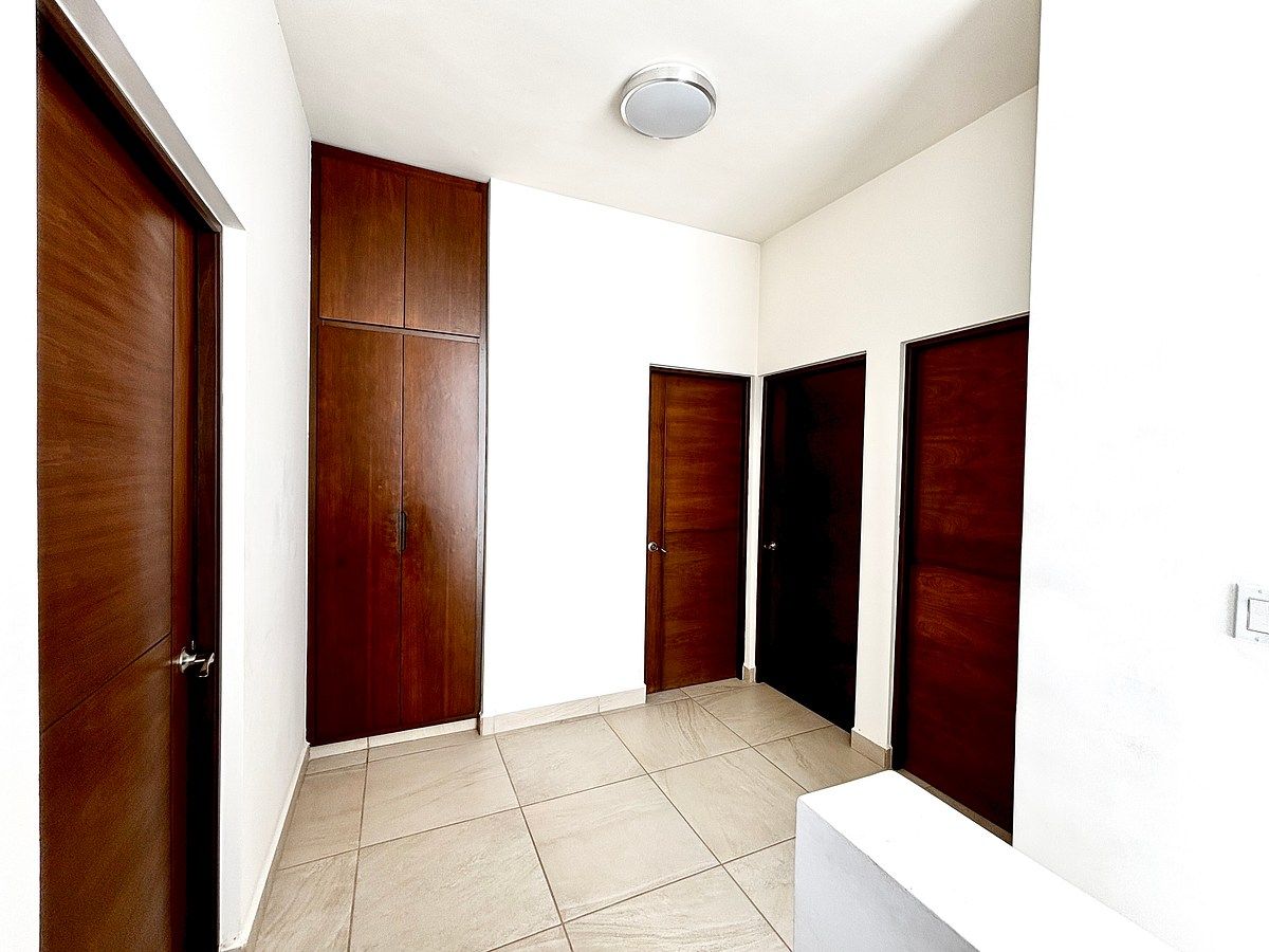 9 de 9: Área común de acceso a recamaras