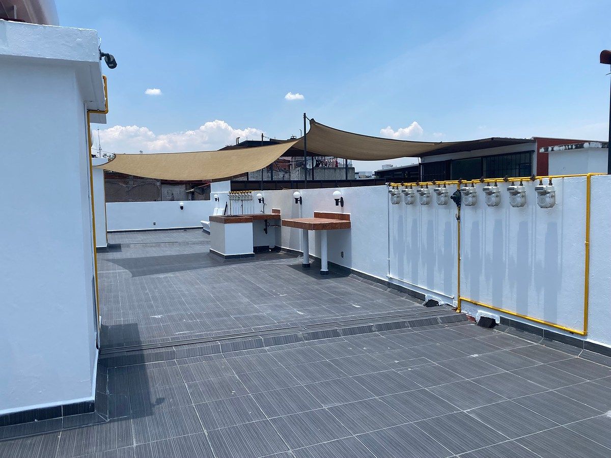 22 of 25: Roof-garden común