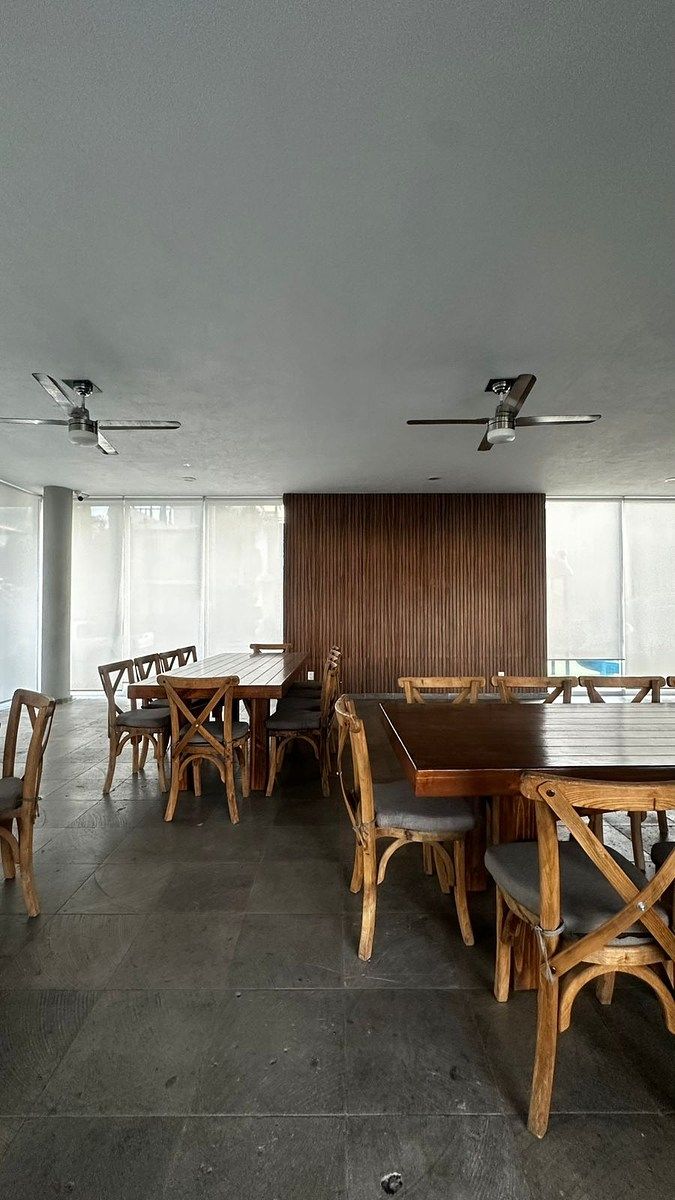 27 of 28: Terraza techada