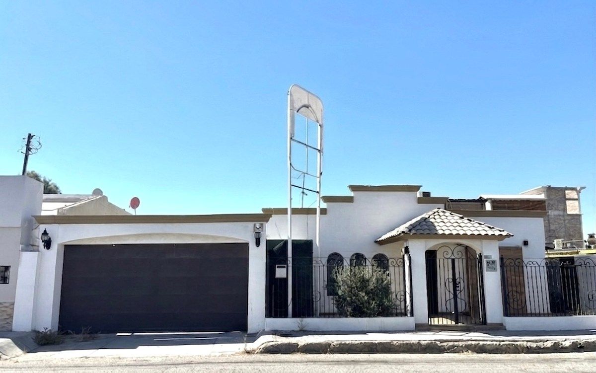 Casa en Burócrata, Mexicali, foto 2 de 13