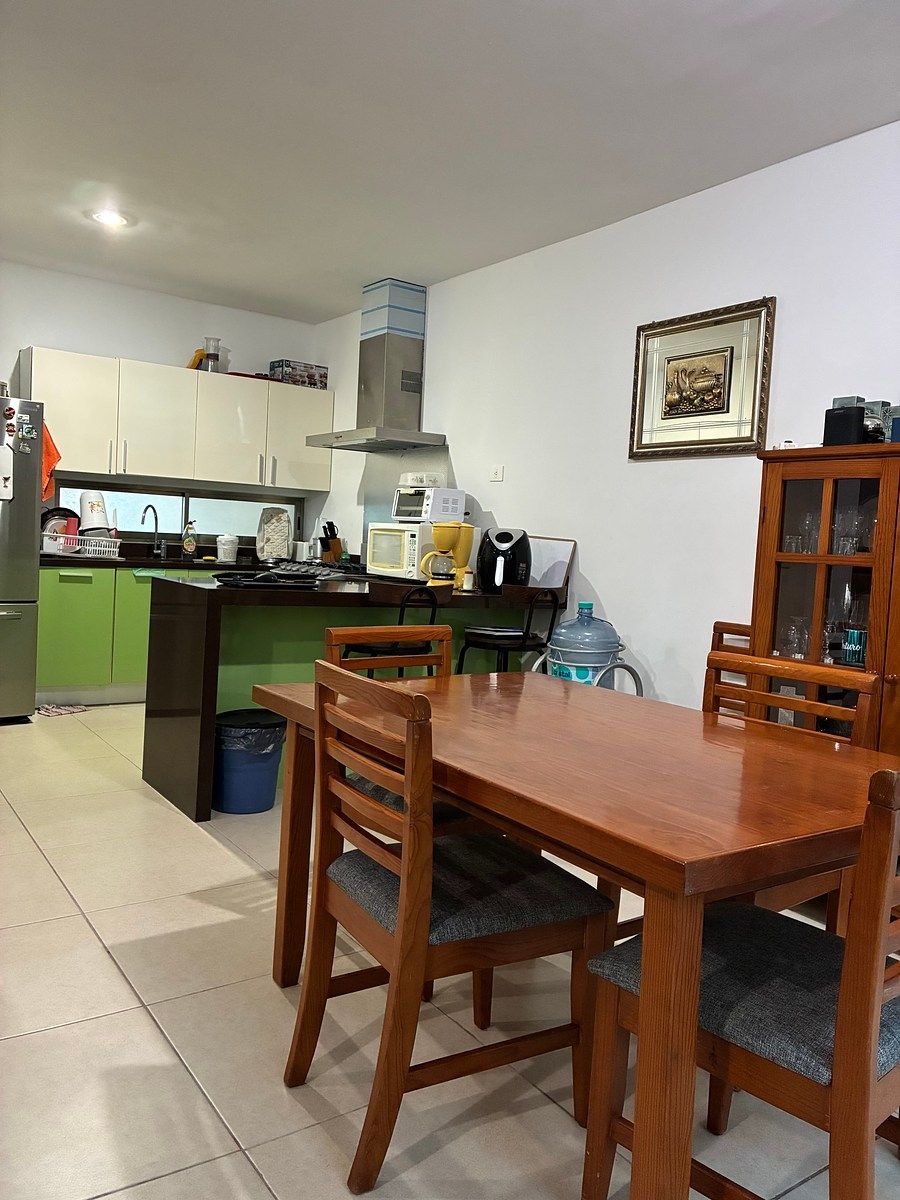 10 de 15: Área de cocina /comedor