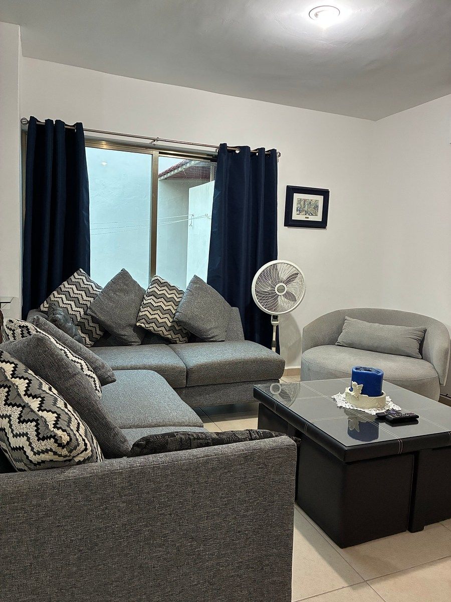 9 de 15: Sala amplia