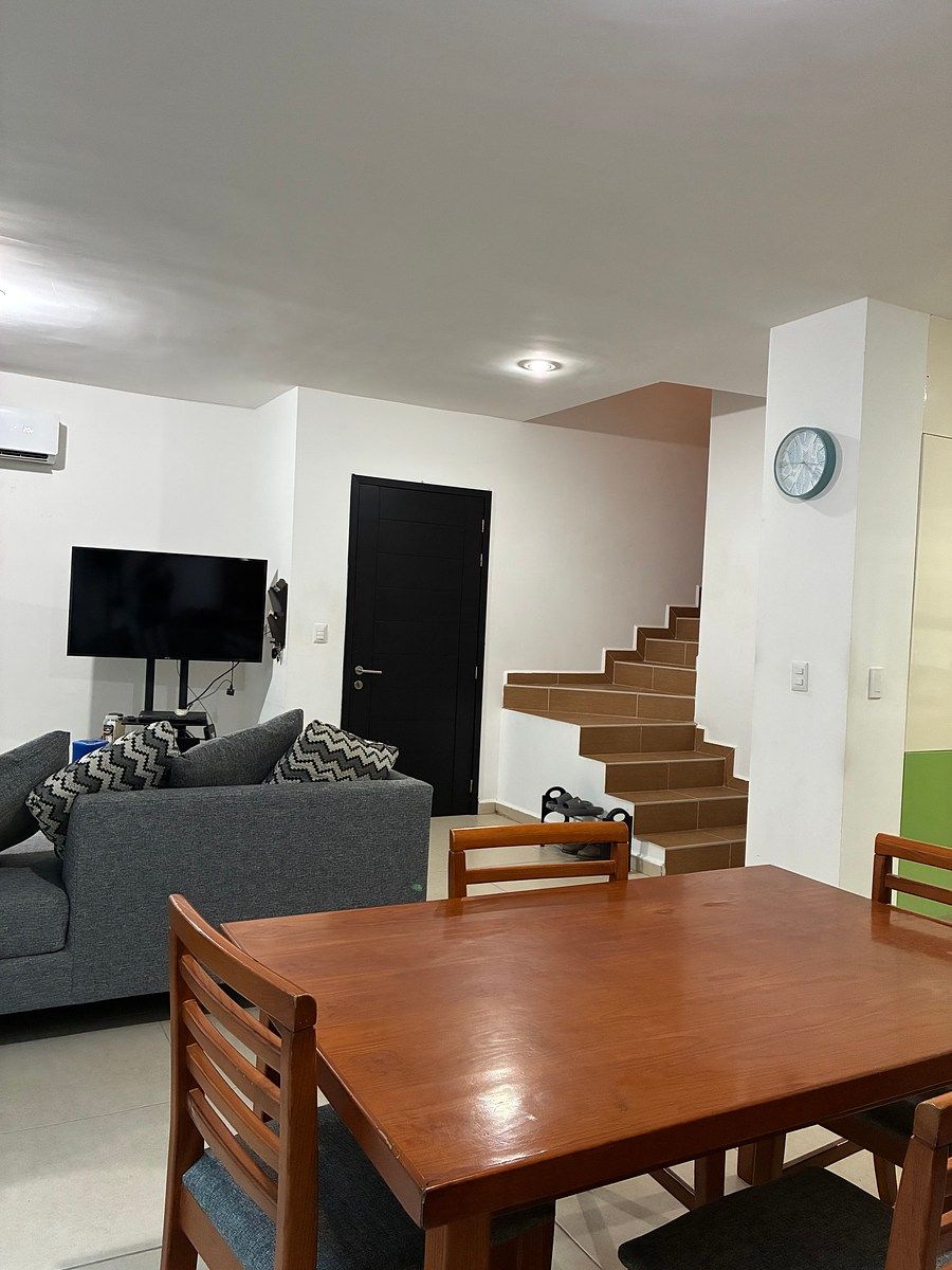 11 de 15: TV conexión planta alta