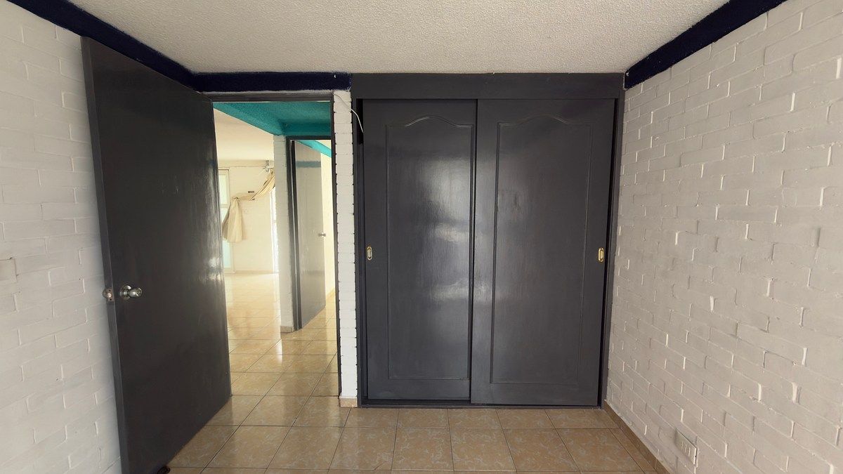 6 de 13: Closet Recámara 2