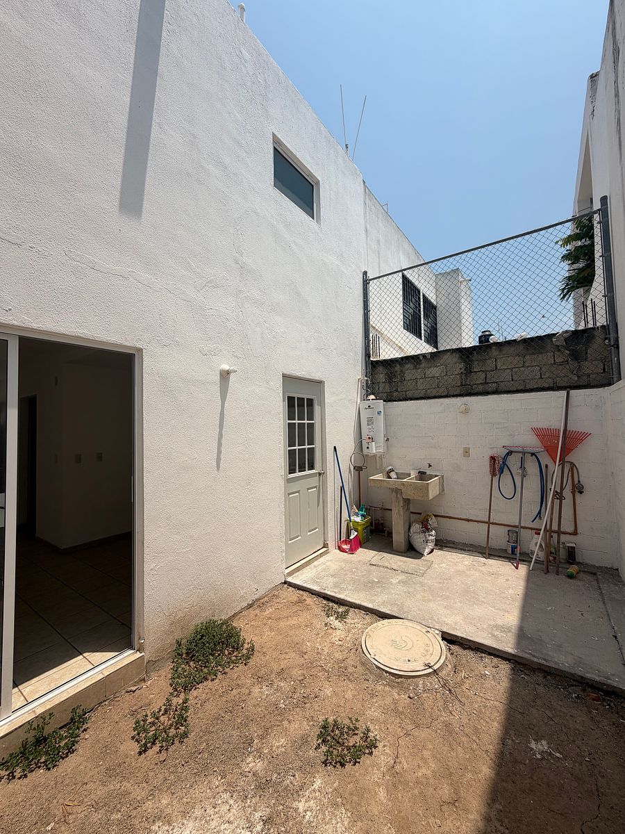 5 of 16: Patio