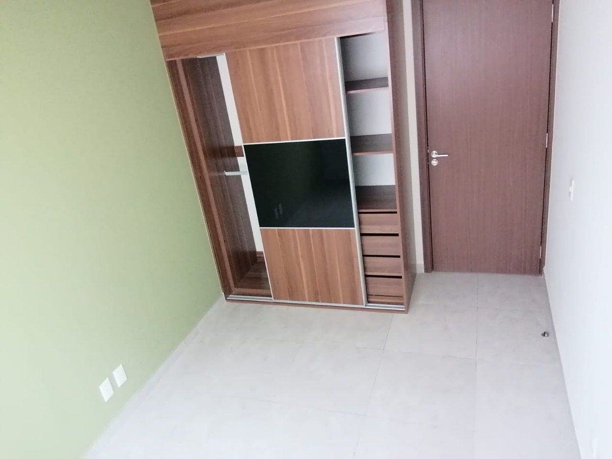 7 de 14: Habitacion 2  con clóset