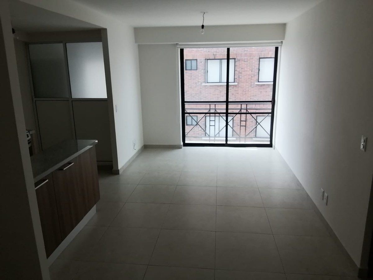2 de 14: Sala comedor