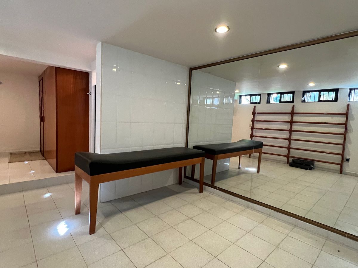 13 de 50: Basement Sauna for 6 people